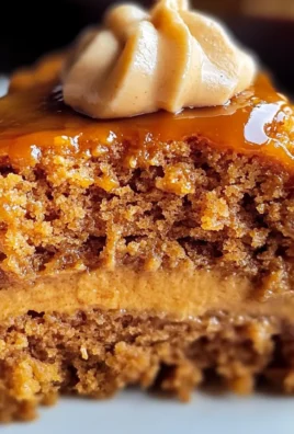 Sweet Crockpot Pumpkin Spice Cake